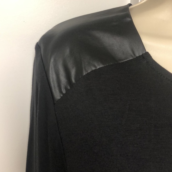 Jaclyn Smith, woman black tunic with full leather shoulders, XXL, NWT, new - Picture 2 of 6